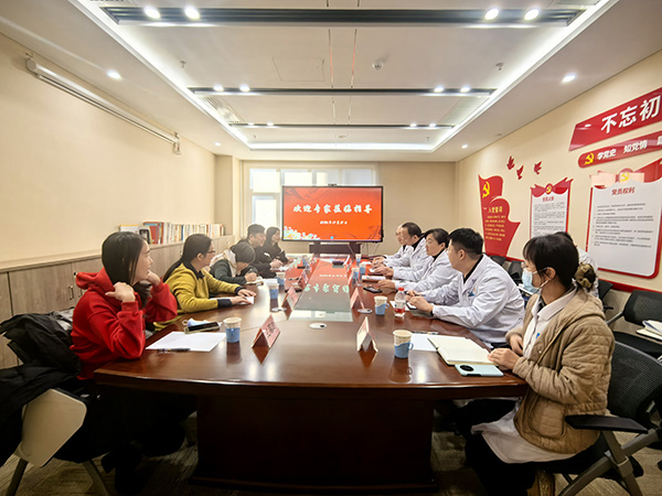 党建引领聚合力 医校融合育新才　——中国人民大学专家团队赴朝阳区妇幼保健院调研交流